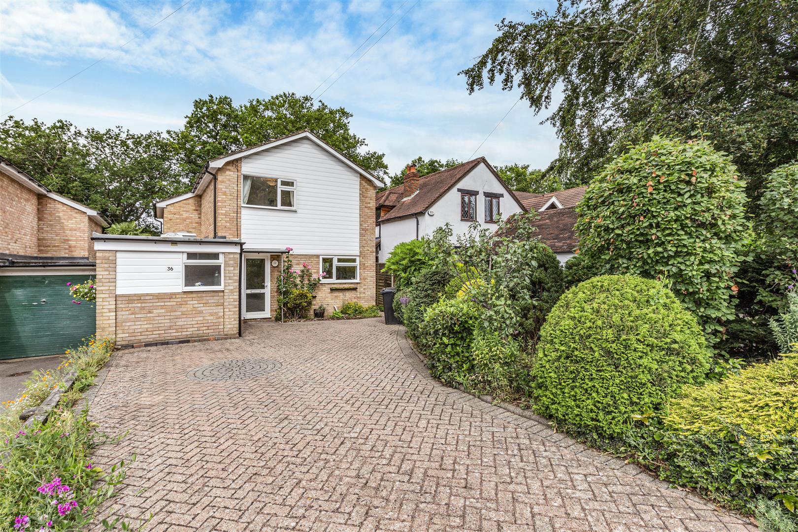 Rowtown, Addlestone Richard State